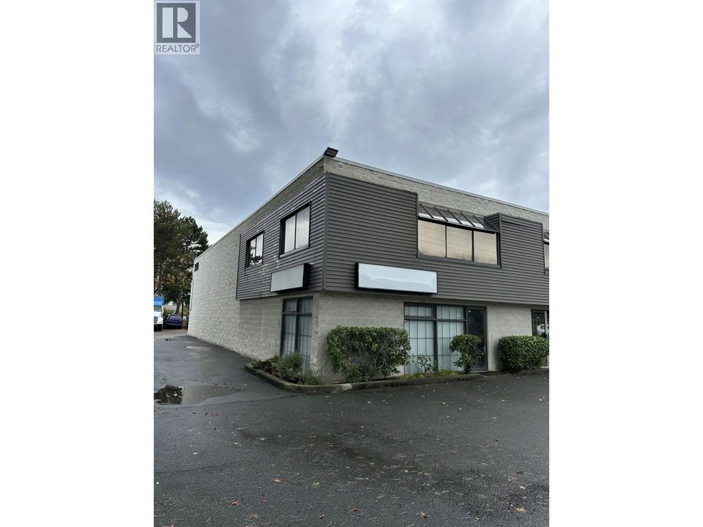 14 7550 River Road, Delta