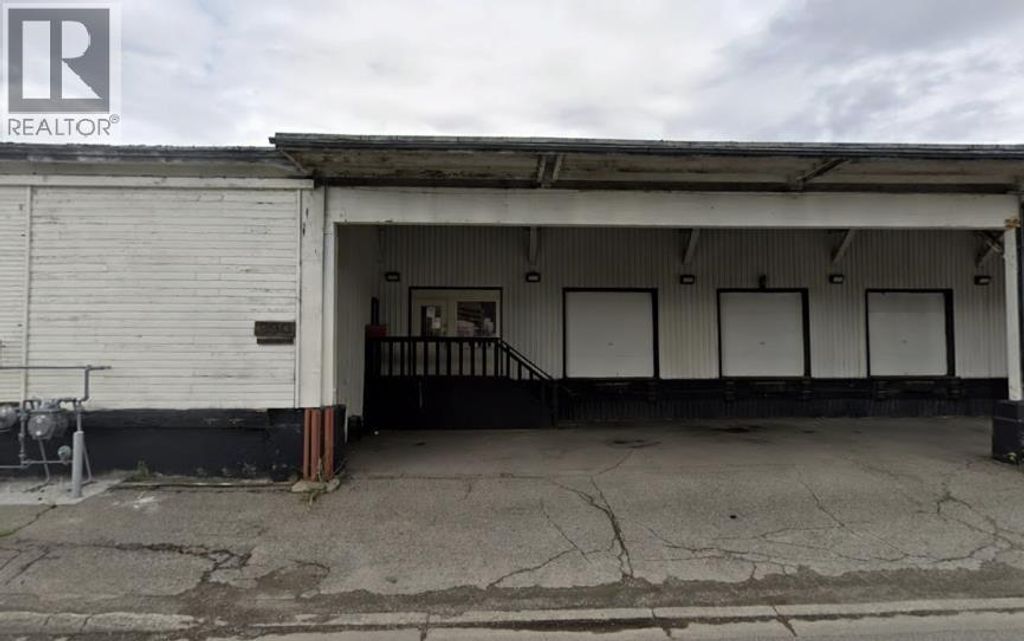 990 1st Avenue, Prince George