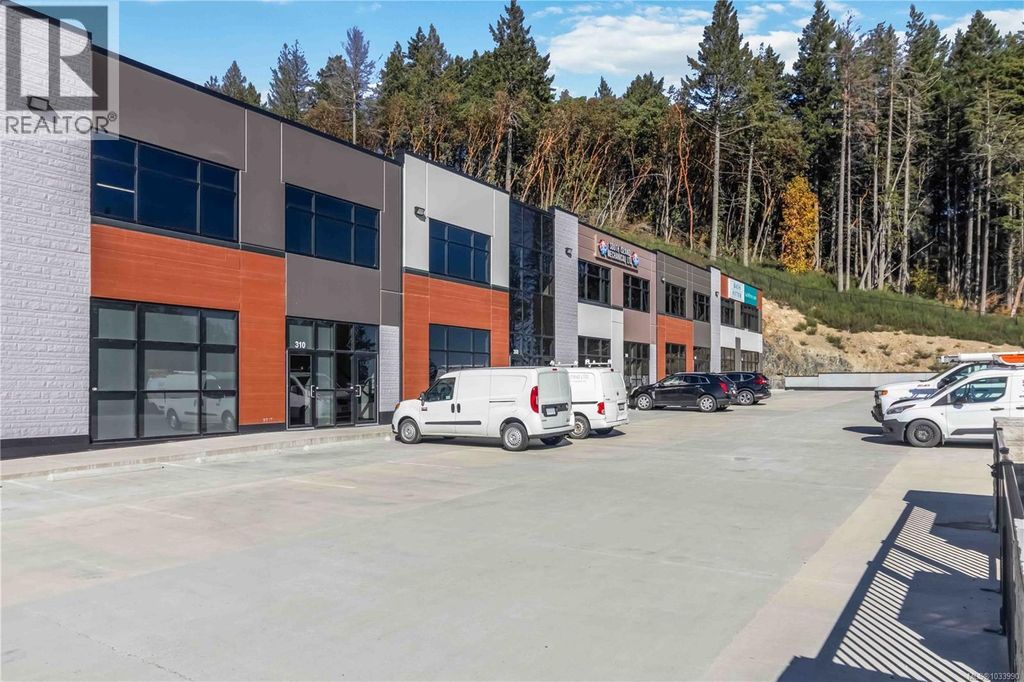 310 4342 West Shore Pkwy, Langford