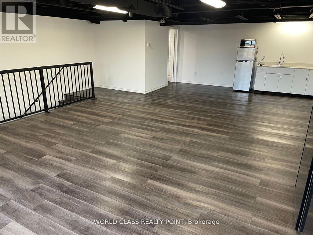 9 Upper - 20 Claireport Crescent E, Toronto (west Humber-Clairville)