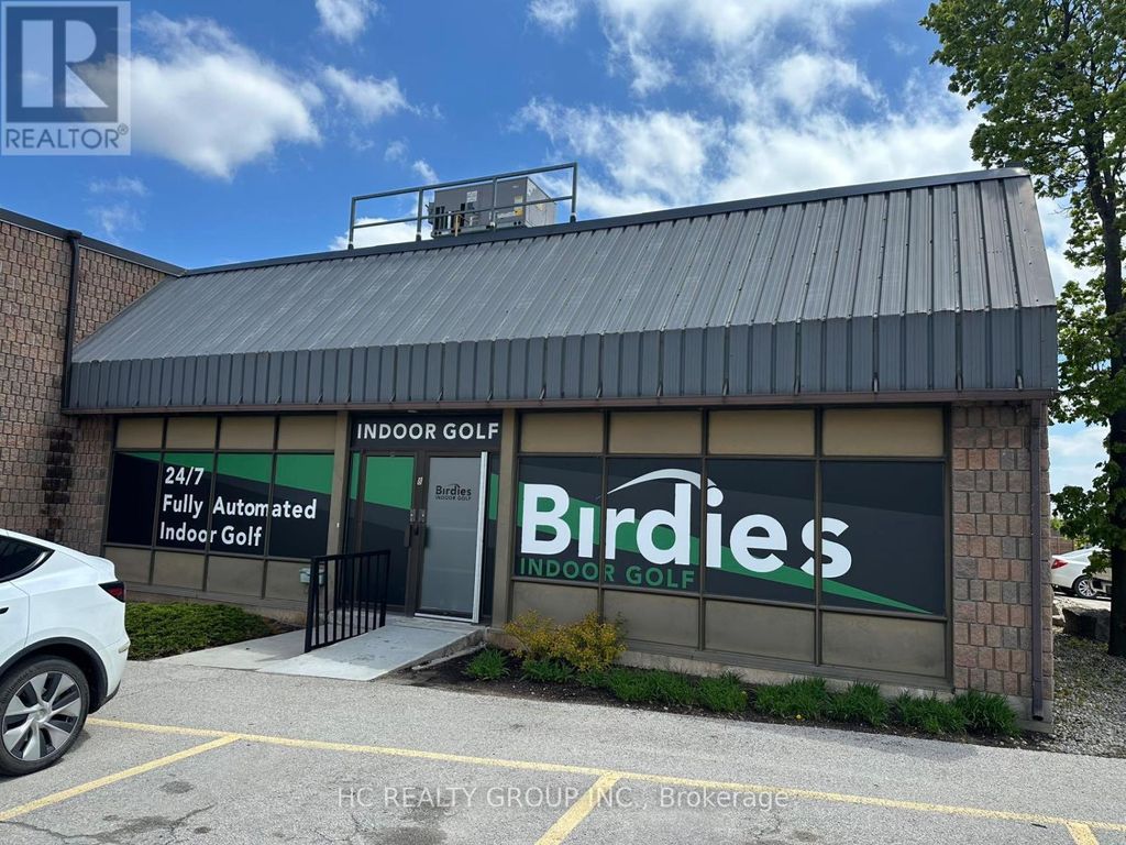 8 - 504 Iroquois Shore Road, Oakville (qe Queen Elizabeth)
