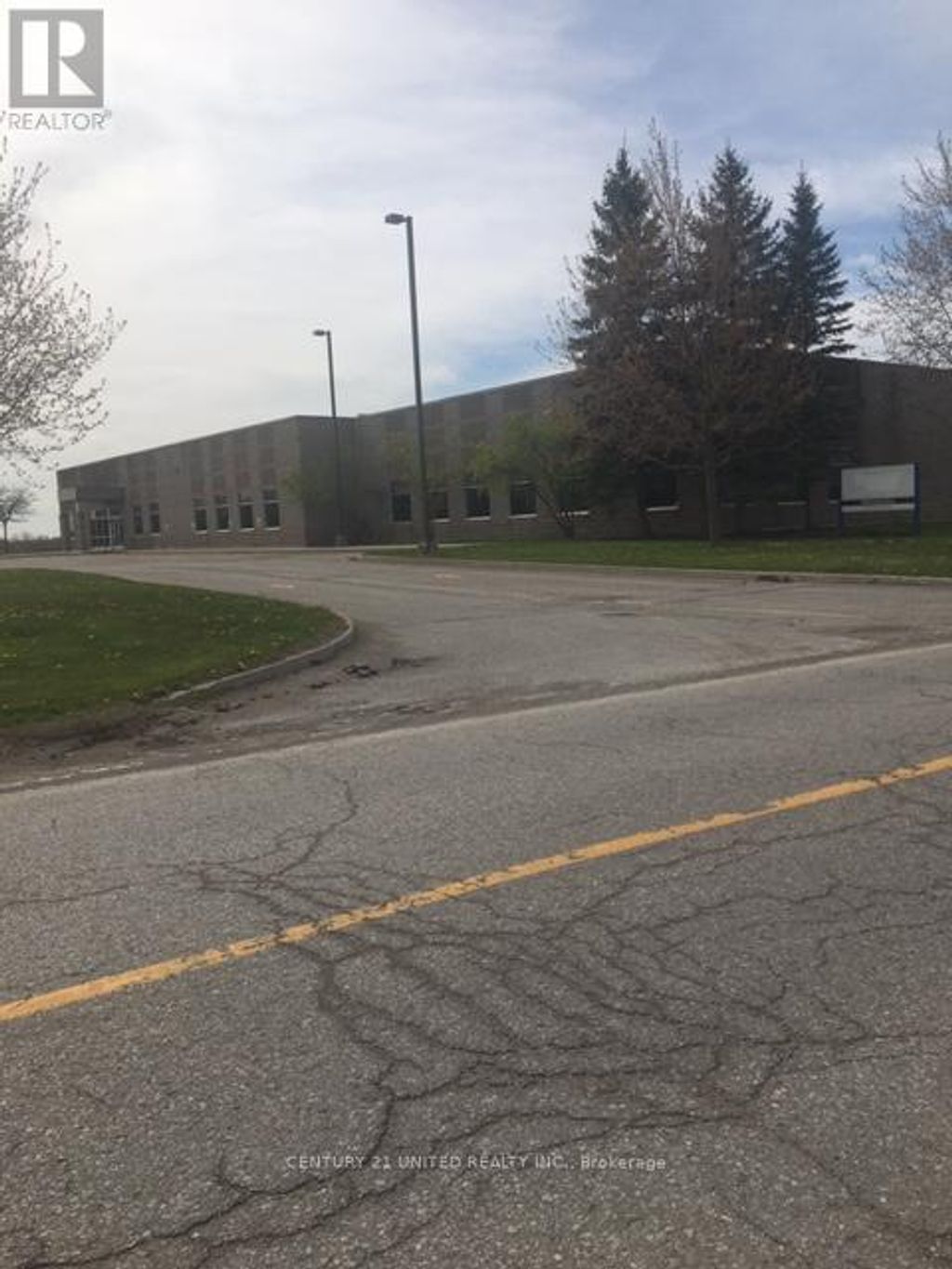 1900 Fisher Drive, Peterborough (otonabee Ward 1)