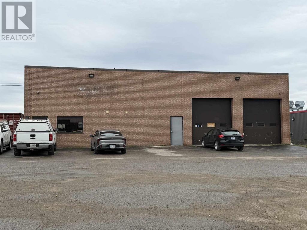 43 Industrial Park Cres, Sault Ste. Marie