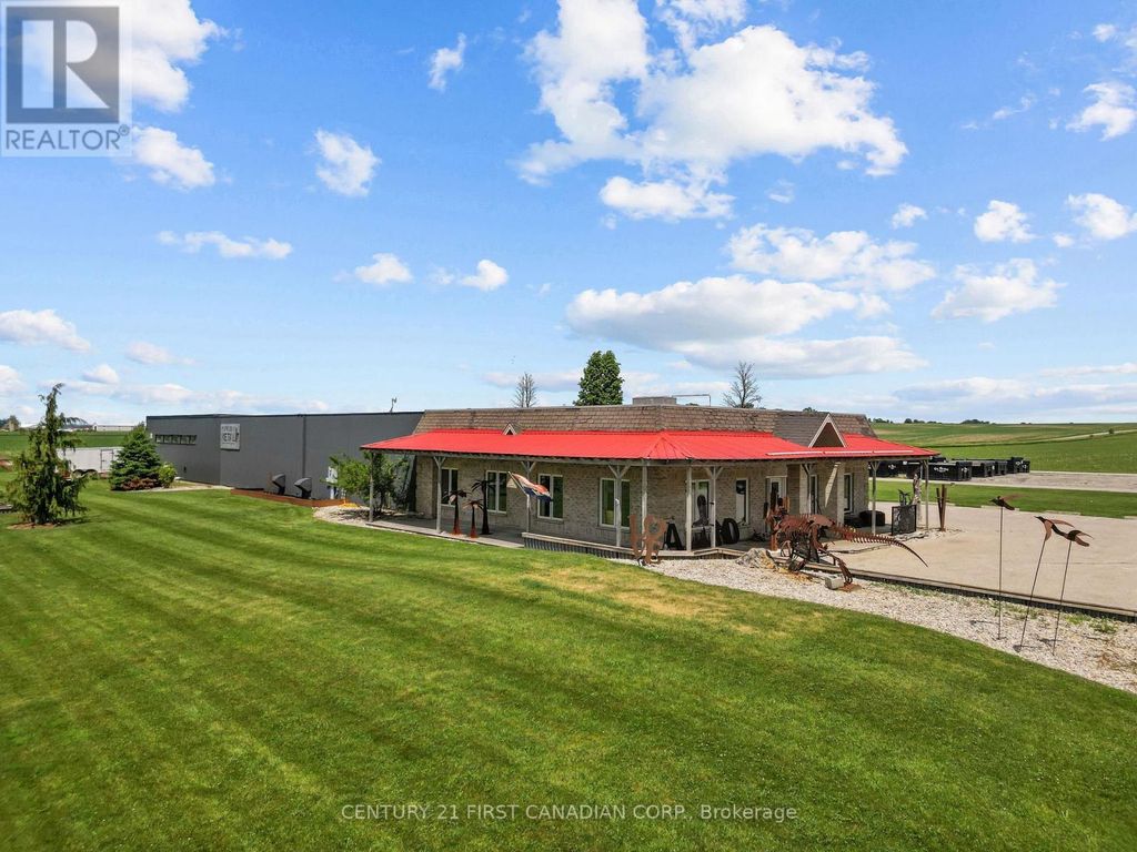 5611 Mcgillivray Drive, Lucan Biddulph