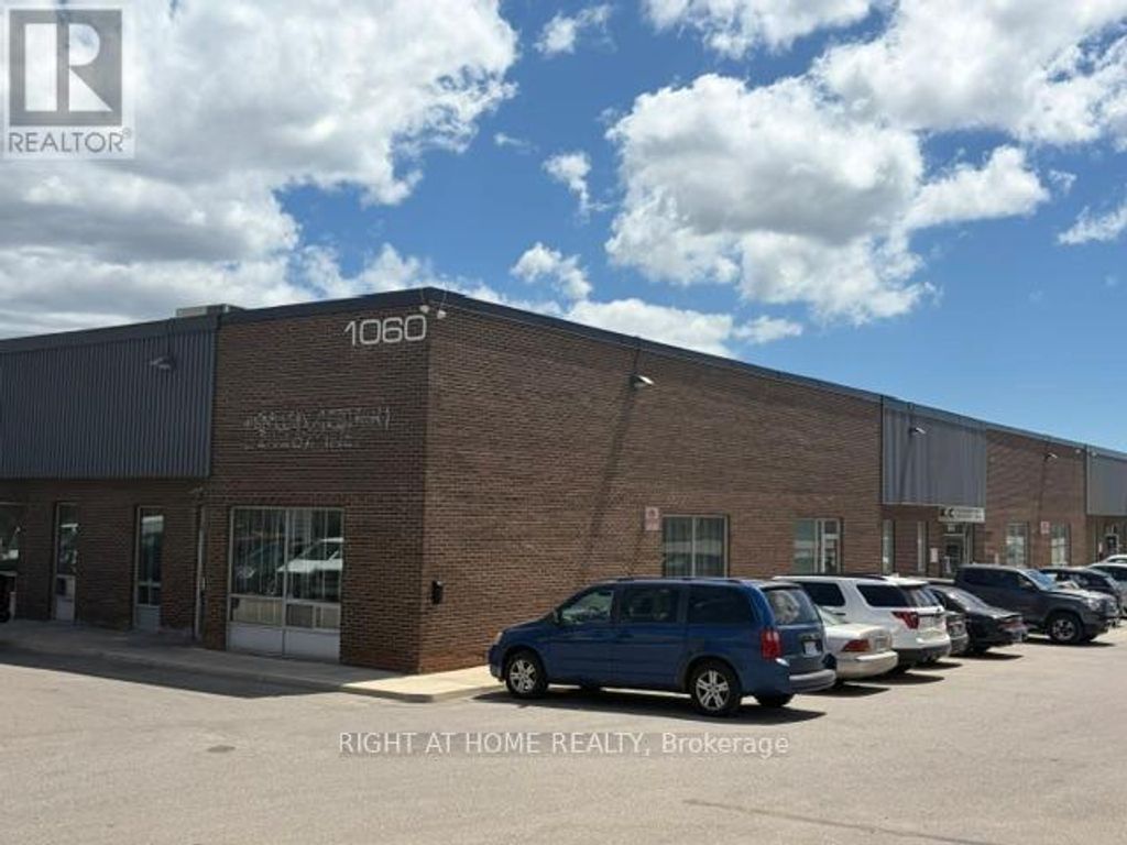 4 - 1060 Meyerside Drive, Mississauga (northeast)