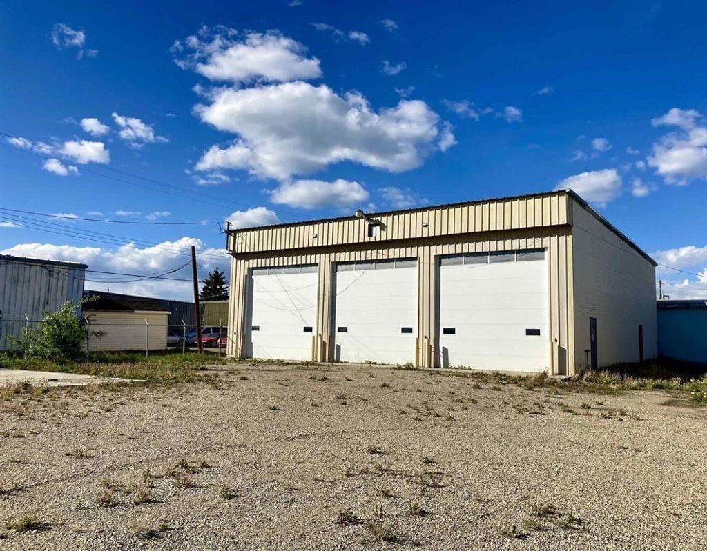 5424 53 Ave, Drayton Valley