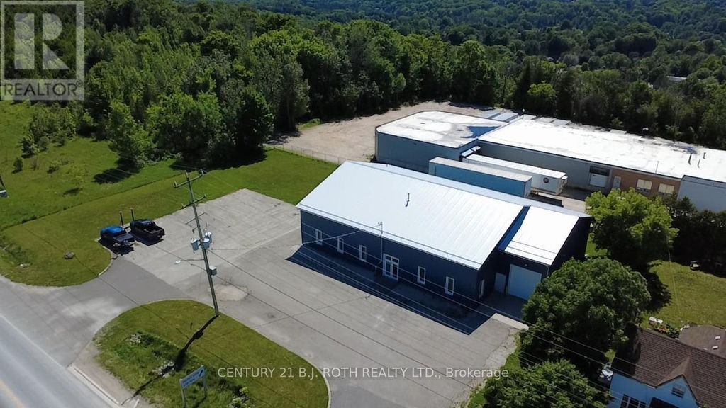 240 9th Avenue E, Owen Sound
