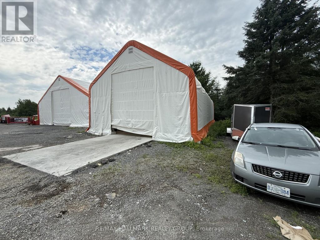 2 - 1475 Dwyer Hill Drive, Ottawa