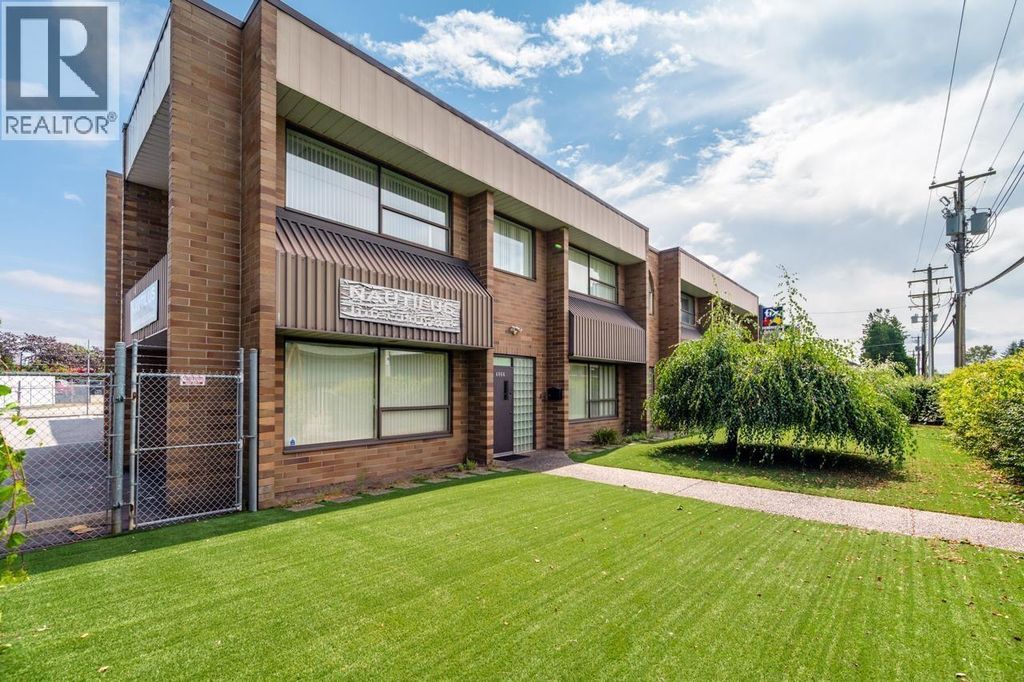 6870 Russell Avenue, Burnaby