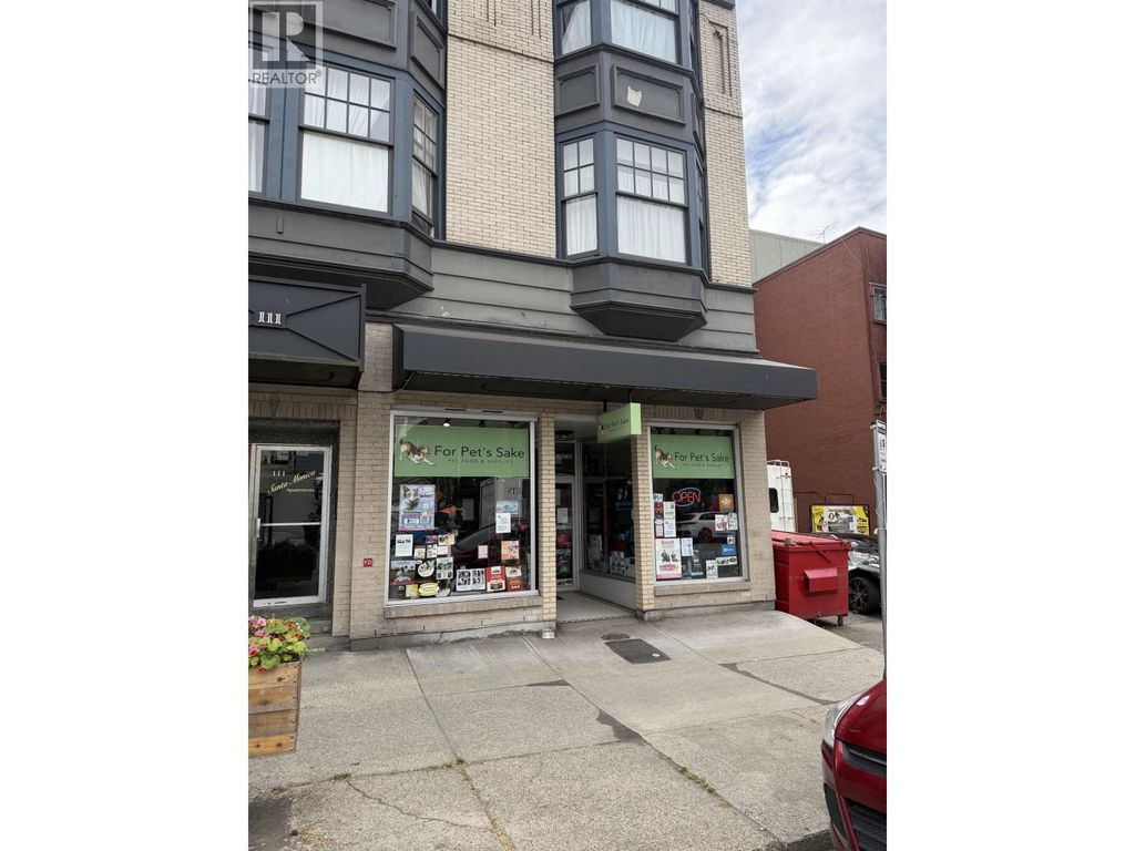 109 115 E 1st Street, North Vancouver