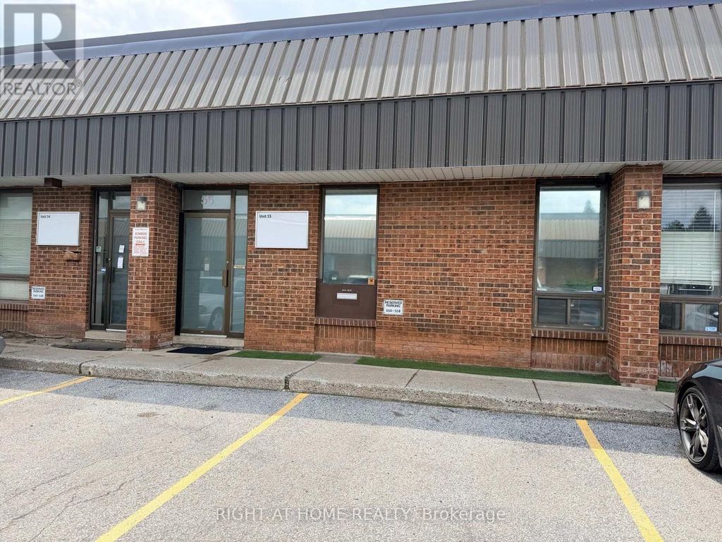 55 - 101 Toro Road, Toronto (york University Heights)