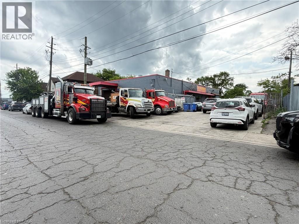 350 Sherman Avenue N, Hamilton