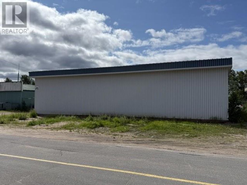 12 Hillcrest Road, Happy Valley-Goose Bay