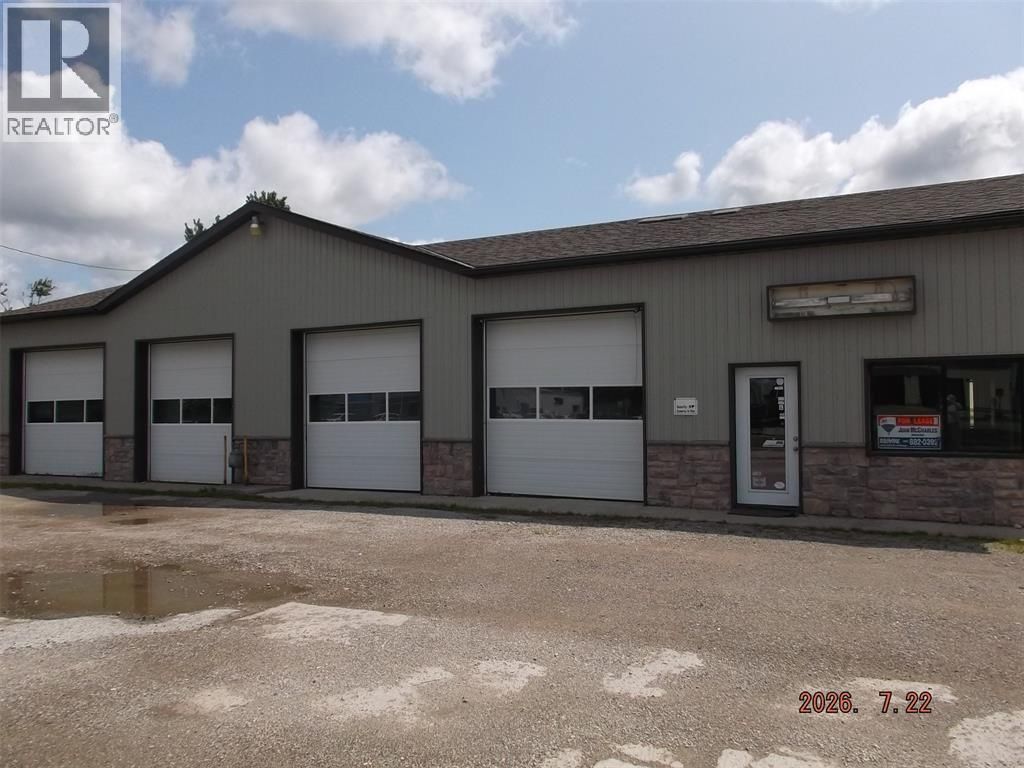 4212 Oil Heritage Road, Petrolia