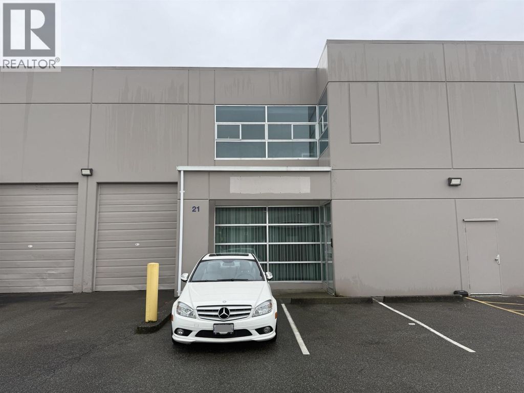 21 3871 North Fraser Way, Burnaby