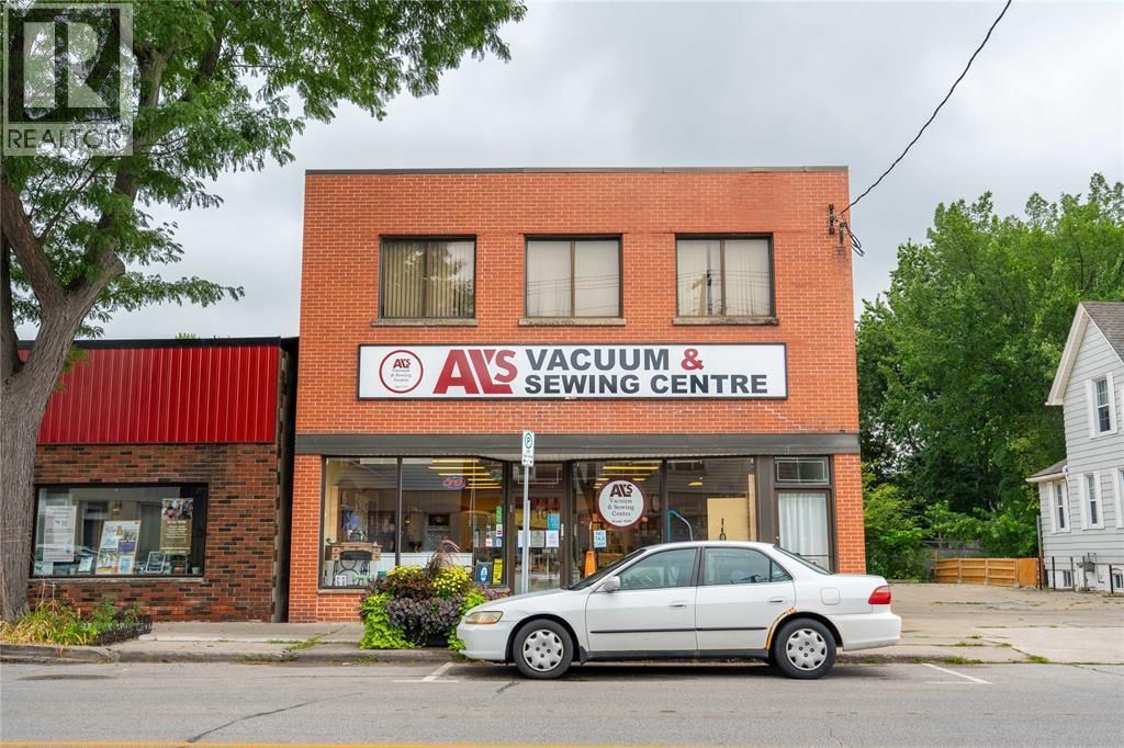 110 Mitton Street South, Sarnia