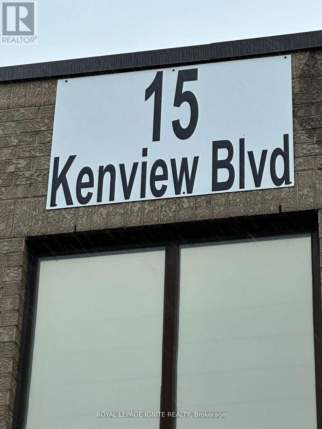 2b - 15 Kenview Boulevard, Brampton (parkway Belt Industrial Area)