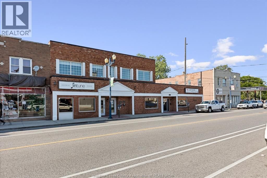 924-944 Ottawa Street, Windsor