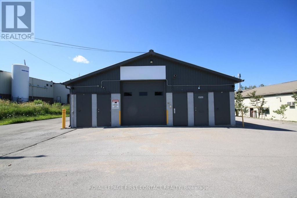 8 Brammer Drive, Orillia