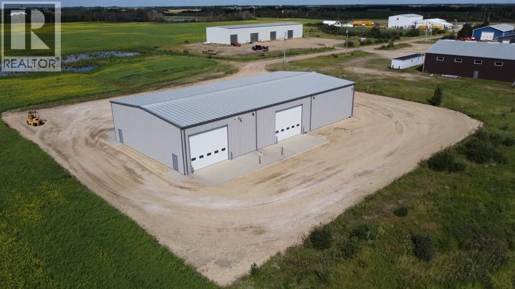 121, 46358 Highway 56, Rural Camrose County