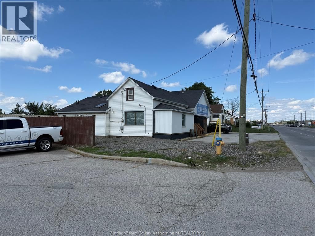 5163 Walker Road Unit# B, Tecumseh