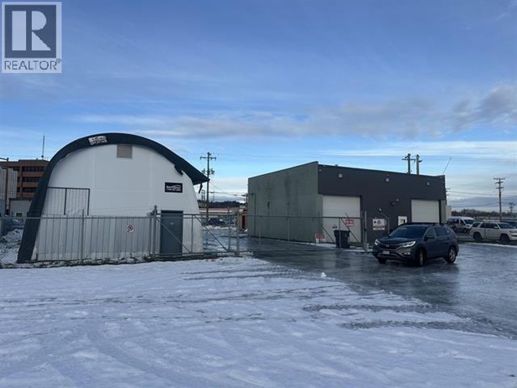 938-970 Lower Patricia Boulevard, Prince George