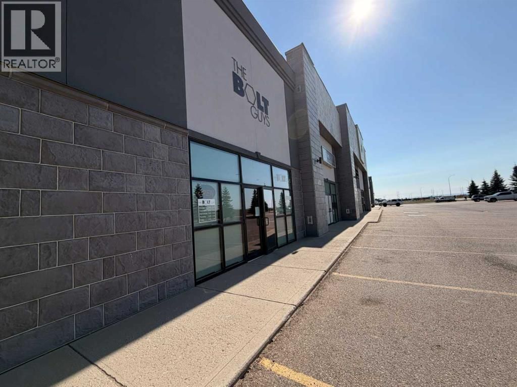 108, 2201 Box Springs Boulevard Nw, Medicine Hat