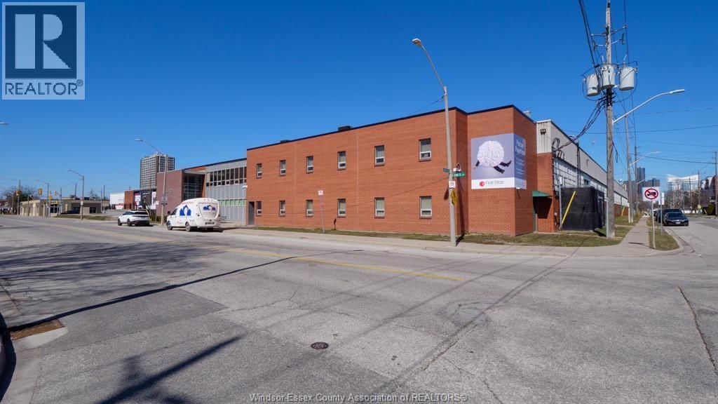 370 Erie Street East Unit# 2b, Windsor