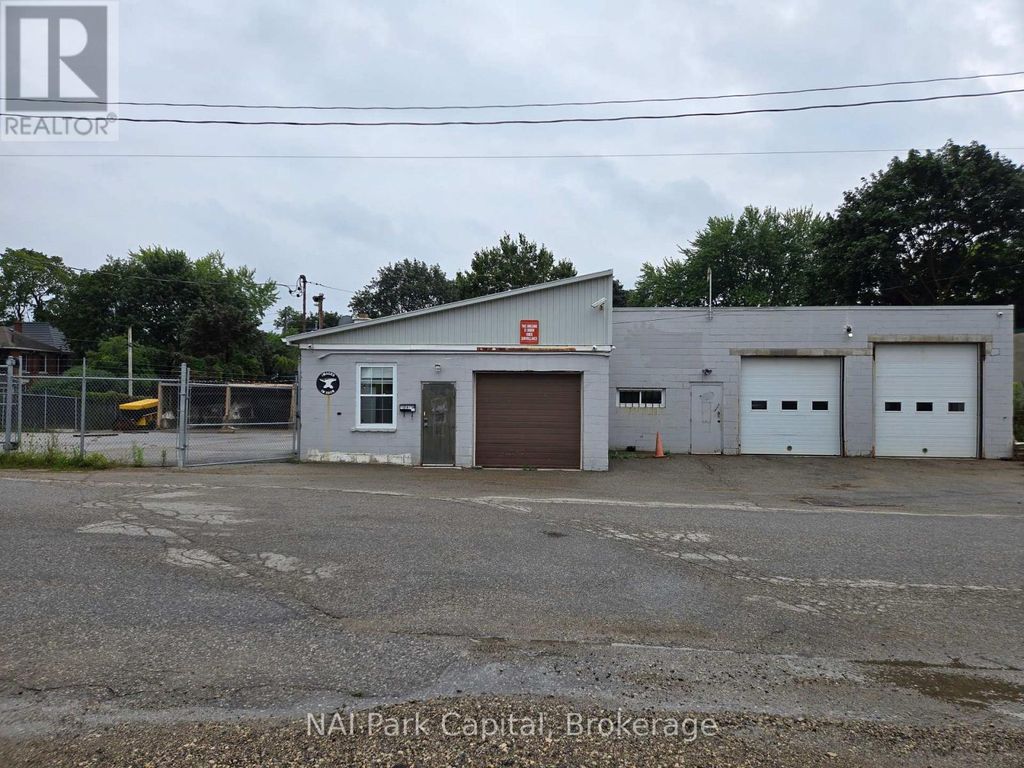 15 Smith Avenue, Guelph (st. Patrick's Ward)