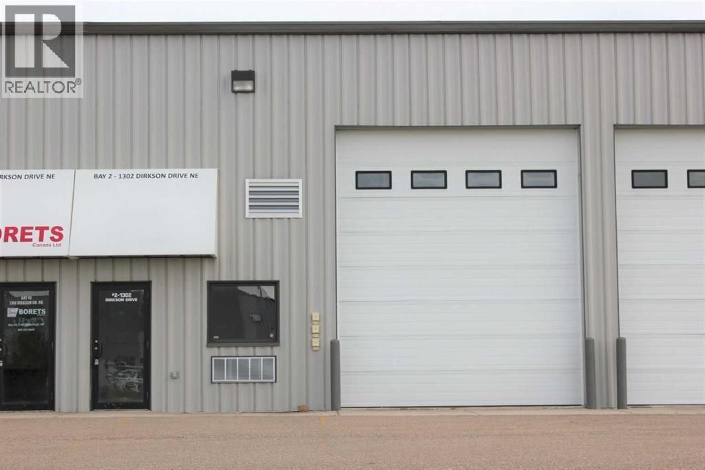 2, 1302 Dirkson Drive Ne, Redcliff