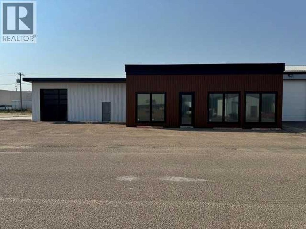 841 14 Street Sw, Medicine Hat