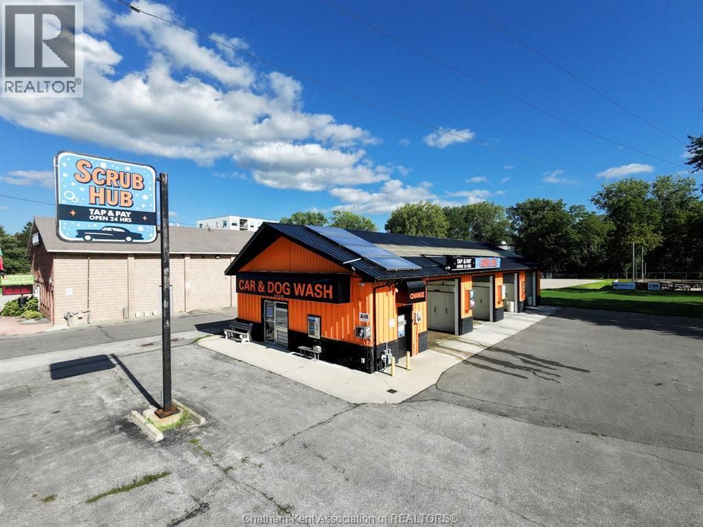 336 Grand Avenue East, Chatham