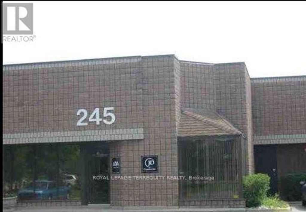 8 - 245 Riviera Drive, Markham (milliken Mills West)