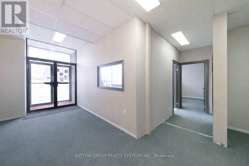 29 Milford Avenue, Toronto (brookhaven-Amesbury)