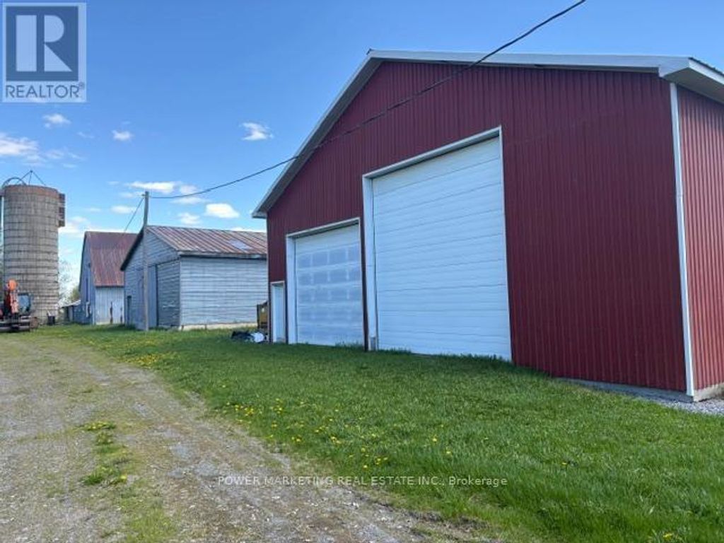 955 St Guillaume Road, Russell