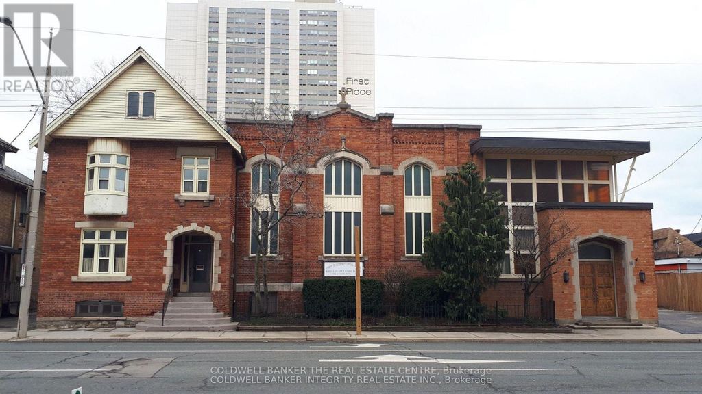 18 Victoria Avenue S, Hamilton (landsdale)