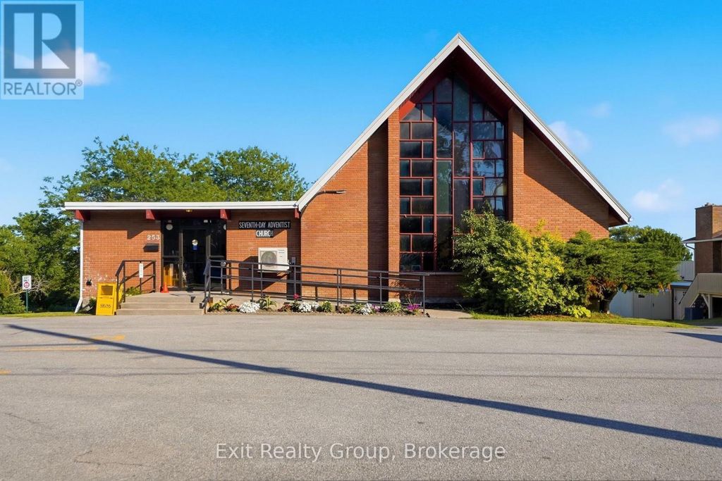 253 Dundas Street W, Belleville (belleville Ward)
