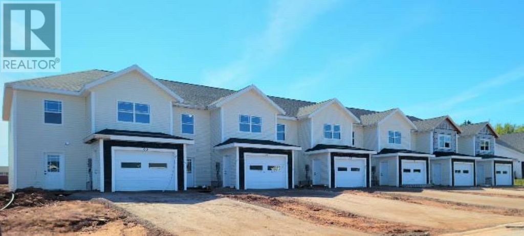 69, 71, 73, 75, 77, 79 Anne Avenue N, East Royalty