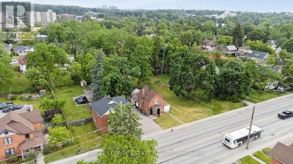 226 Dunlop Street W, Barrie (queen's Park)