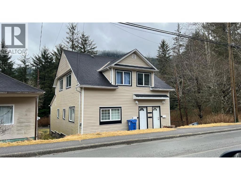 843-845 Comox Avenue, Prince Rupert