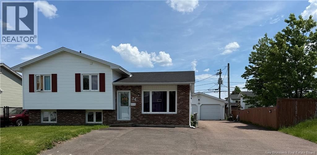 74 Ashley Crescent, Moncton