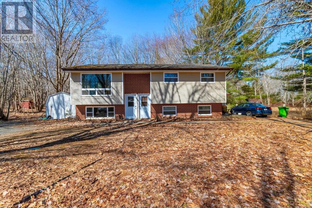 1663 South Bishop Road, Coldbrook