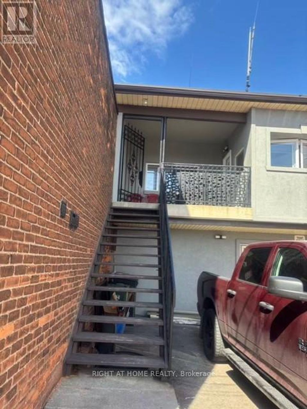2 - 226 Kenilworth Avenue N, Hamilton (homeside)