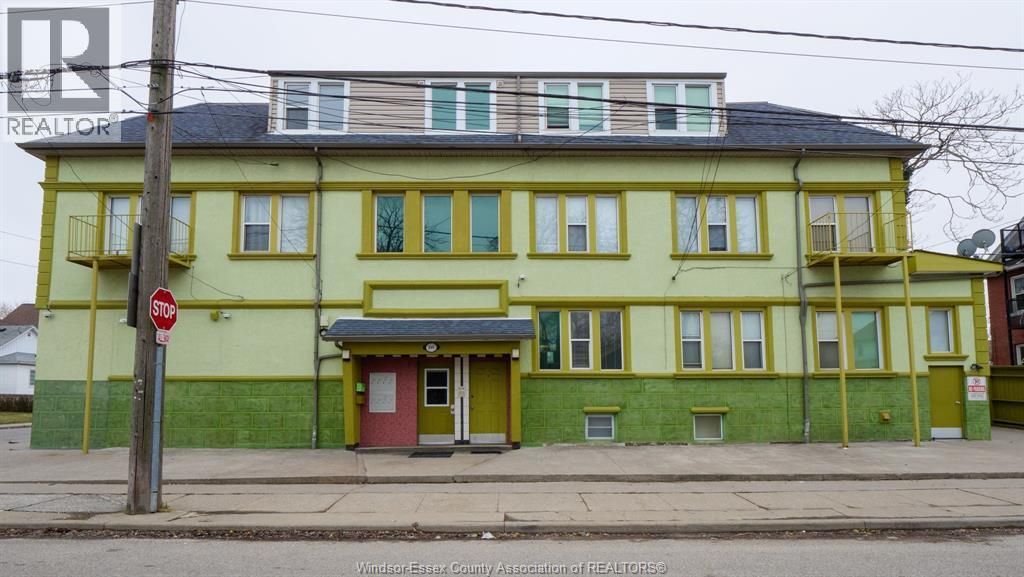 401 Parent, Windsor