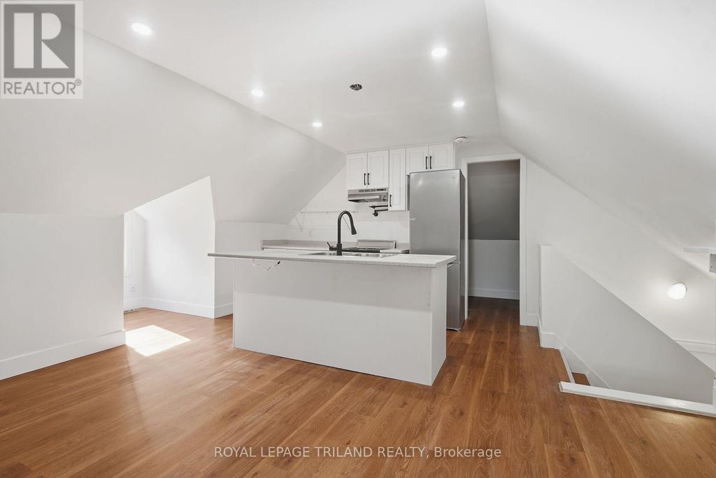 1 - 22 Mitchell Street, St. Thomas