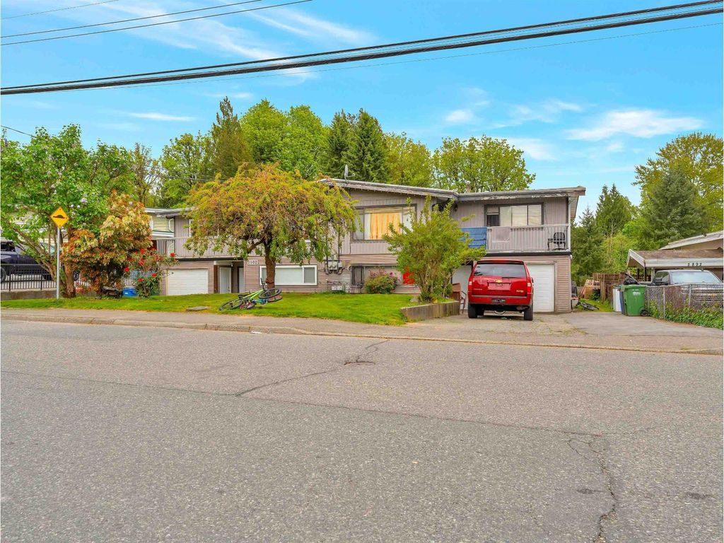 2900 2902 Babich Street, Abbotsford