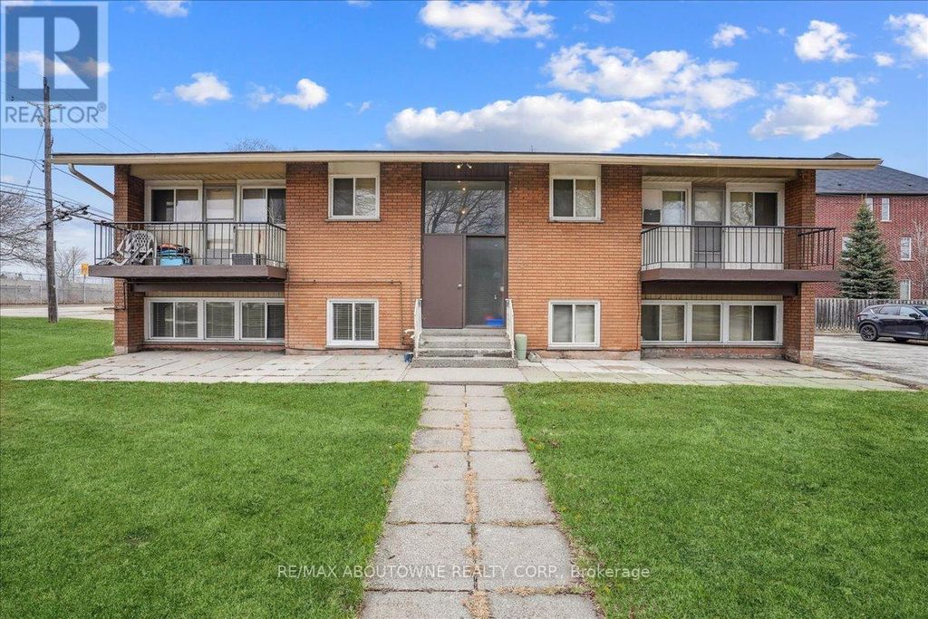 2 - 2354 Queensway Drive, Burlington (freeman)
