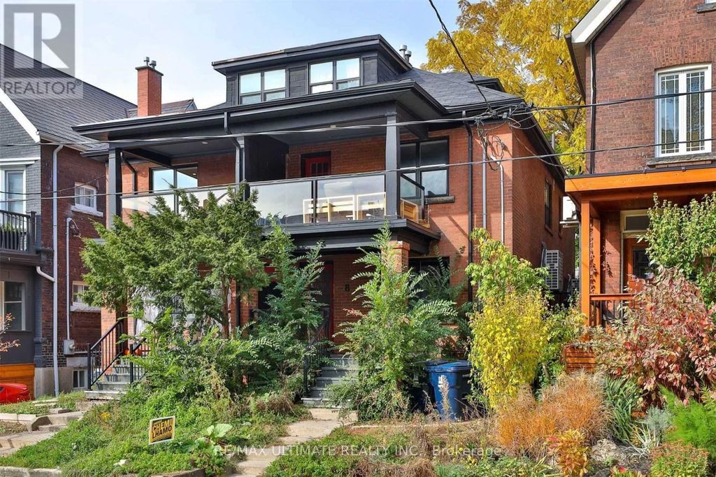 8 Grafton Avenue, Toronto (roncesvalles)