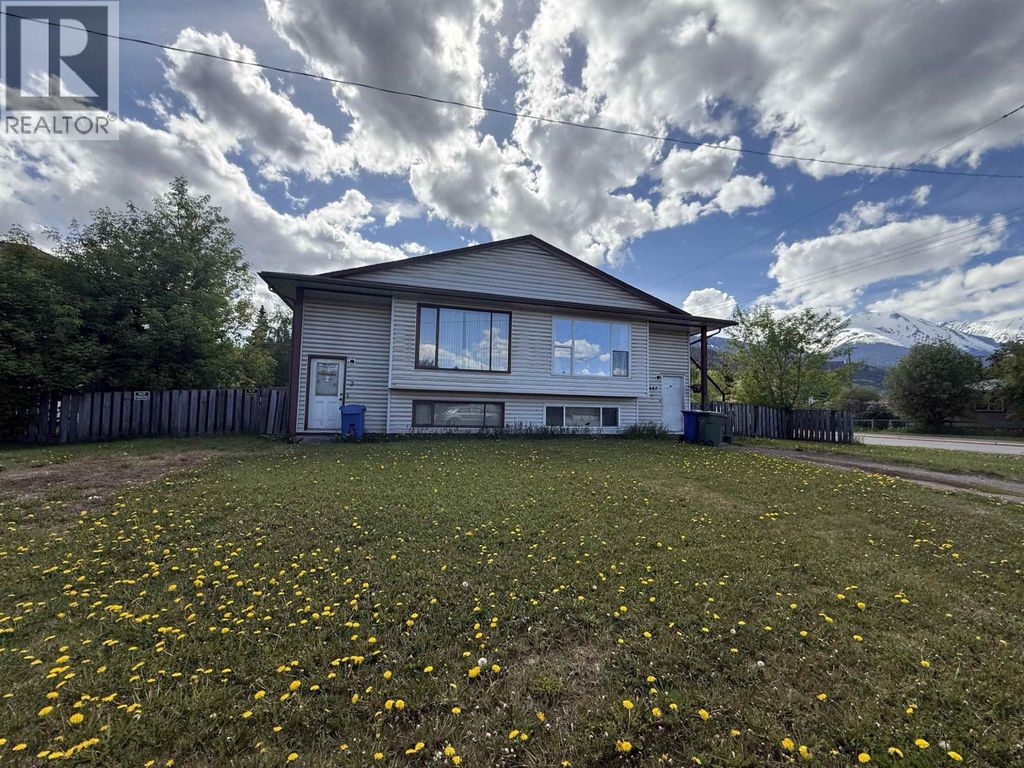 3687 First Avenue, Smithers