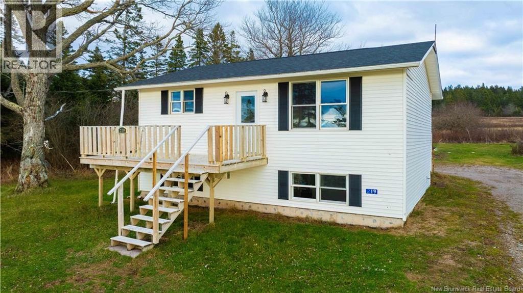 219 Maces Bay Road, Maces Bay